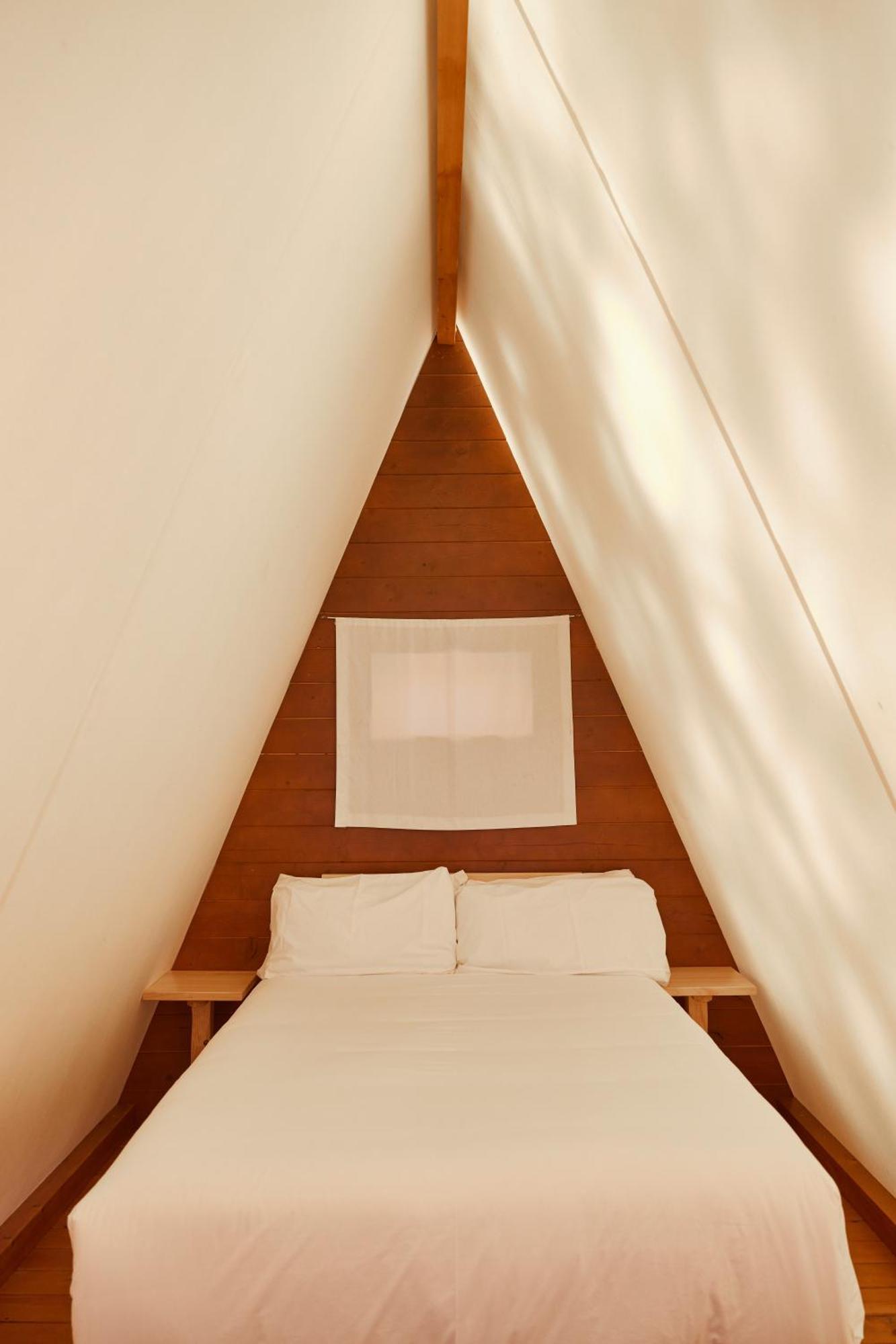Hotel Taiga Tarifa Punta Paloma Habitación foto
